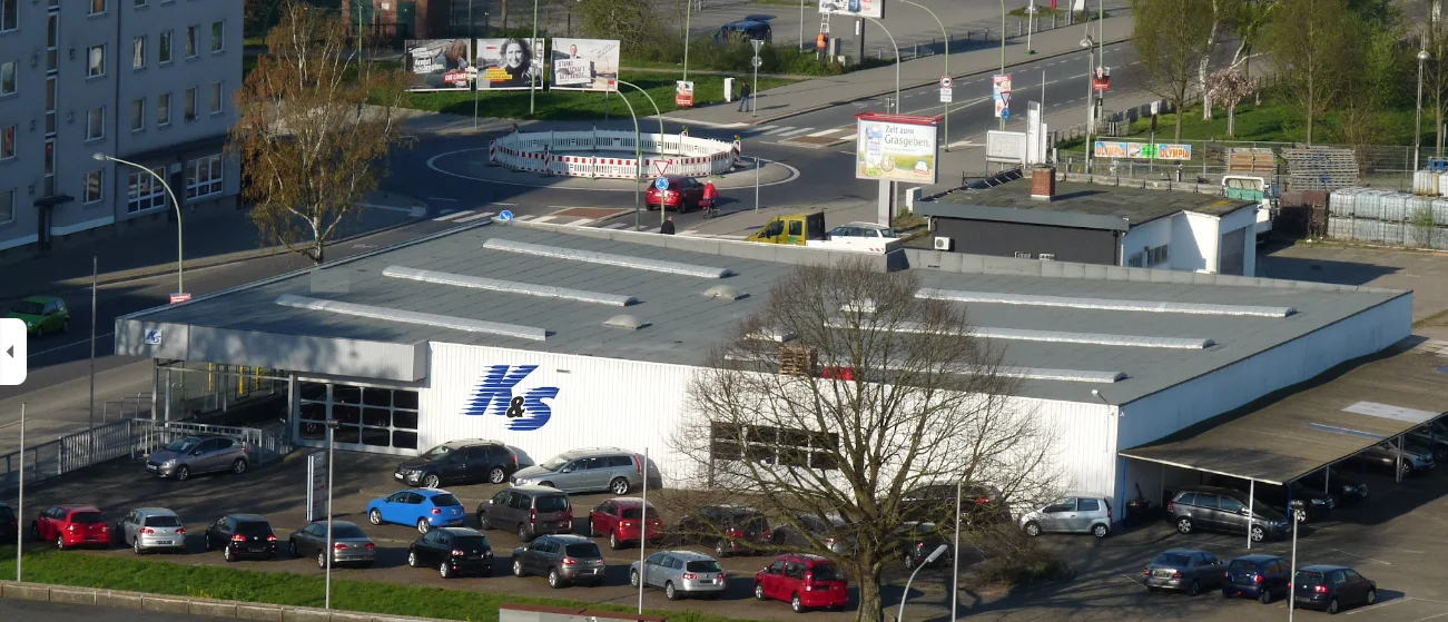 Luftaufnahme des K&S-Automobile-Standorts in Bremerhaven